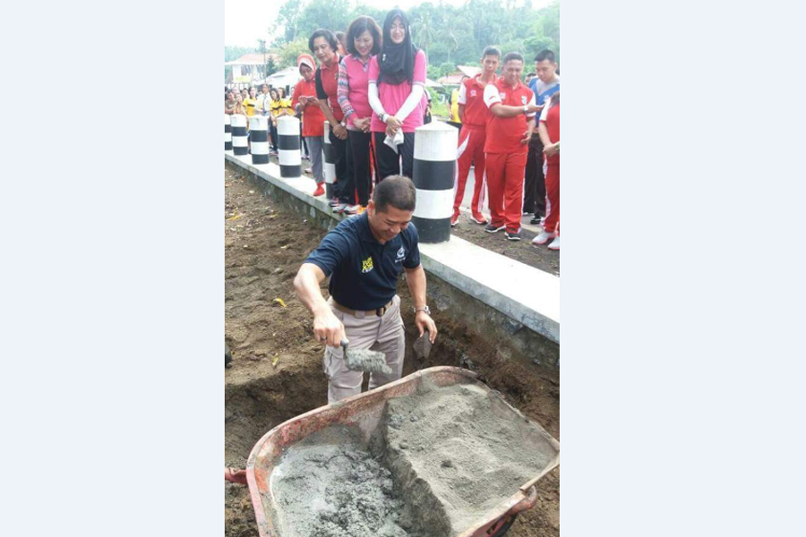 Polres Minsel Bangun Monumen Lakalantas Di Trans Sulawesi